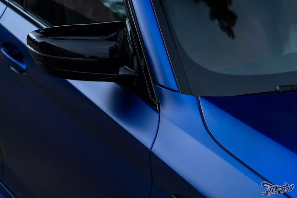 BMW M5. Оклейка кузова в матовый полиуретан!
